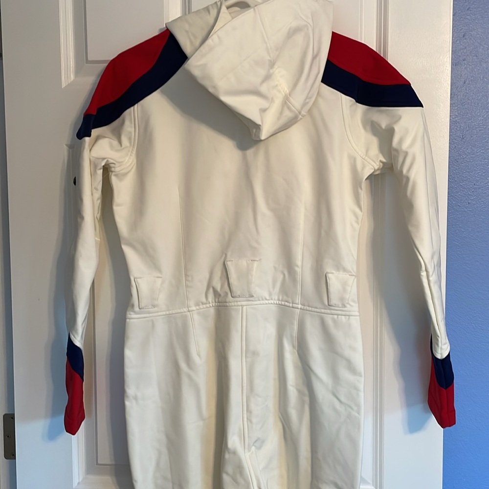 💫Perfect Moment Allos One Piece Ski Suit Snow White/Navy/Red—Medium 💫Like New - Picture 11 of 16